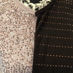 🌞 5/$25 Summer Sale 🌞 Lot of 2 tank tops